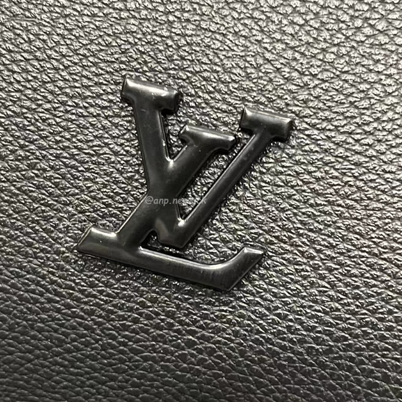 Louis Vuitton Keepall Bandouliere Monogram 50 Navy Duffel Bag (23) - newkick.org